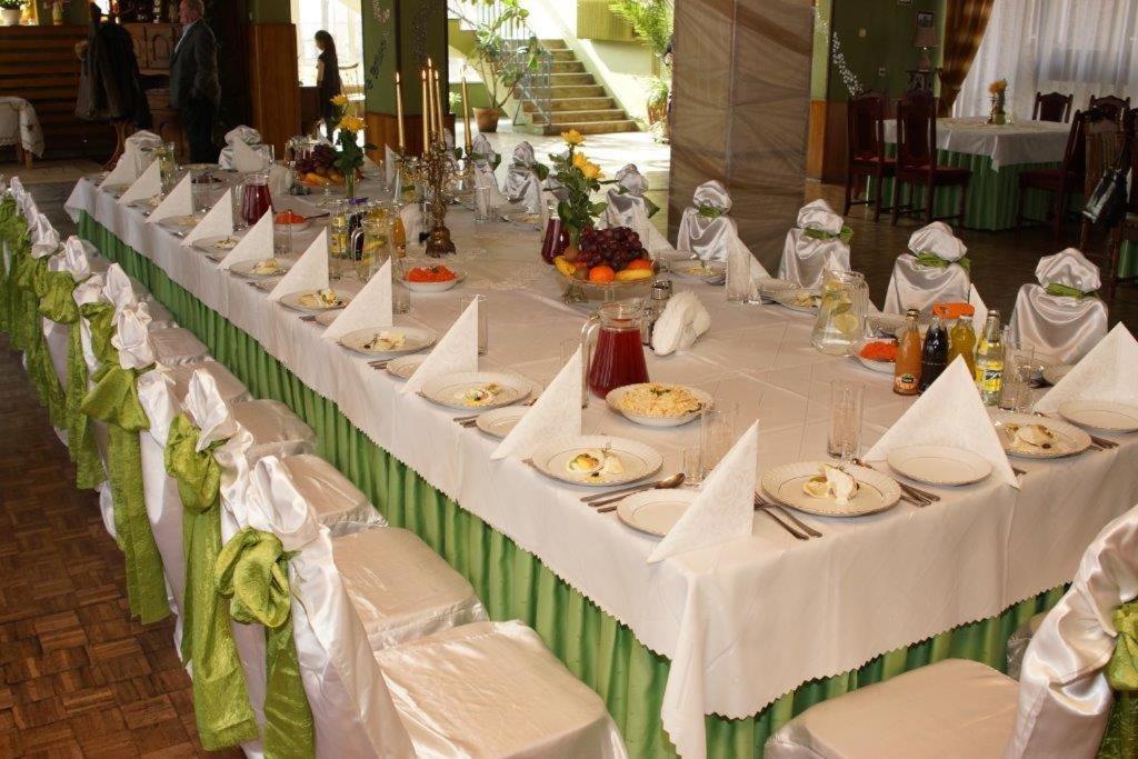 Grodkow  Zajazd Grodek Bujak Robert Naclegi I Restauracja מראה חיצוני תמונה